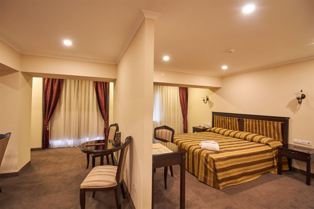 Junior Suite, Grand Mir 4*