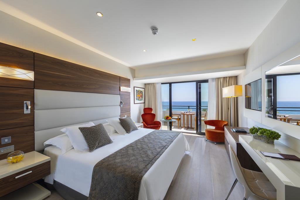 Superior Sea View, Amathus Beach Hotel 5*