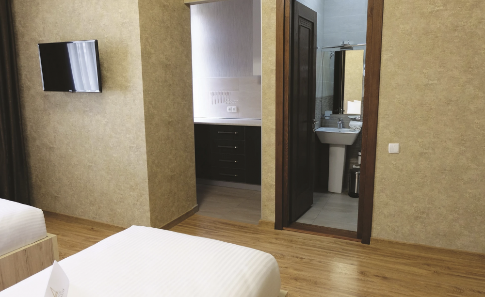 Twin Room, Atlantis 3*