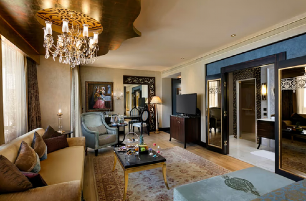 Deluxe Room With Jacuzzi, Titanic Mardan Palace 5*