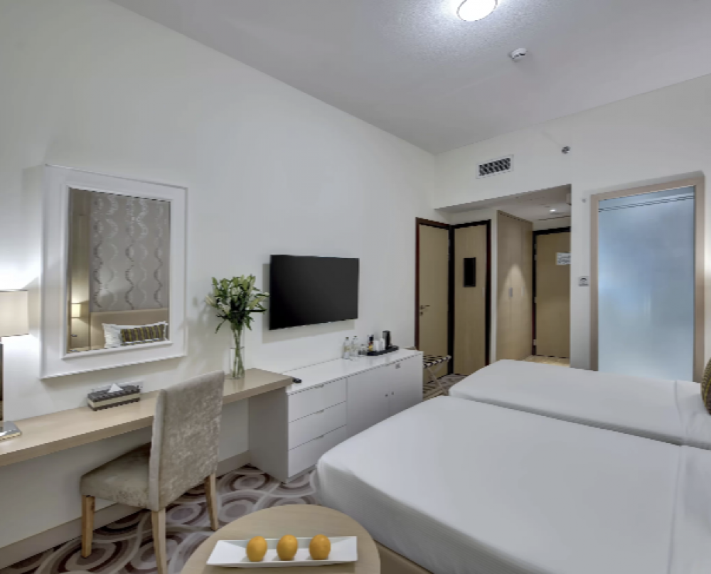 Guest Room, Metropolitan Hotel Dubai 4*