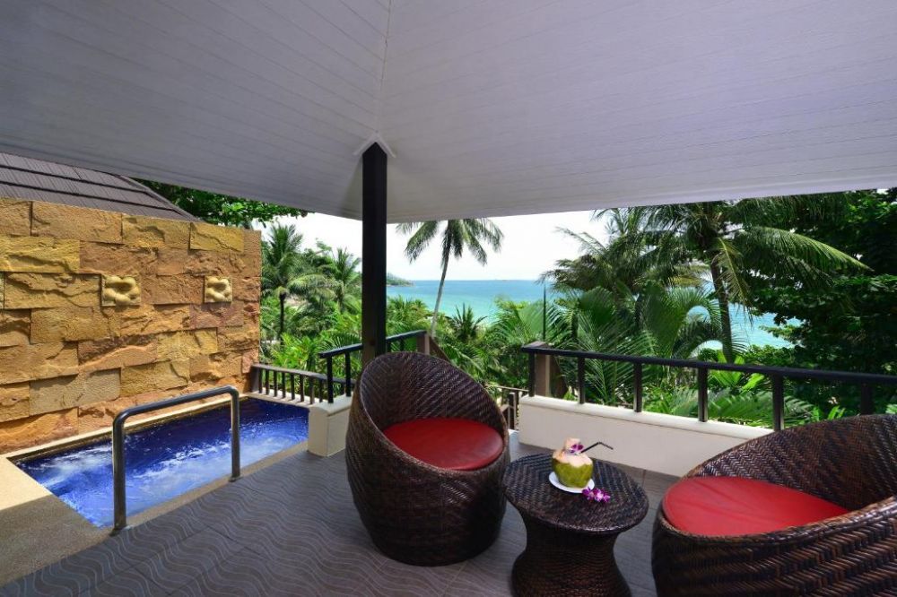 Sea View Deluxe Jacuzzi, Andaman White Beach Resort 5*