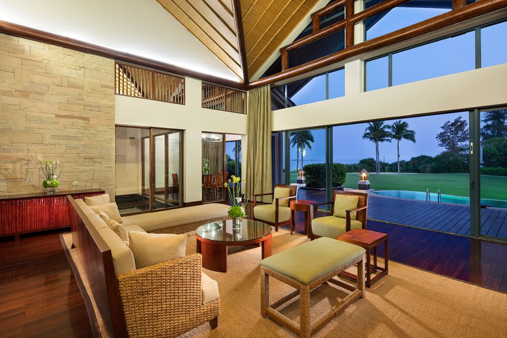 3 Bedroom Ocean View Pool Villa, Hilton Sanya Resort & Spa 5*