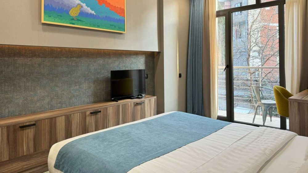 Economy Queen, Best Western Tbilisi City Center 4*