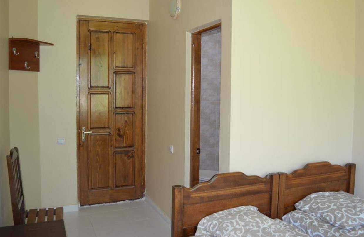 Double Room, Temkri 3*