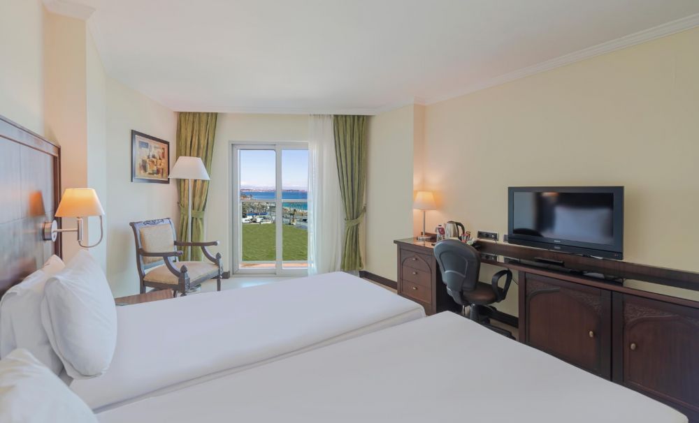 Standard Room Side Sea View/ Sea View, Crowne Plaza Antalya Hotel 5*