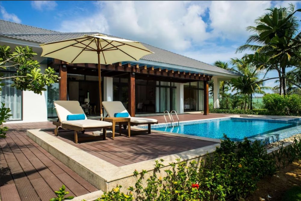 3 Bedroom Sapphire Beach Villa, Radisson Blu Resort Phu Quoc 5*