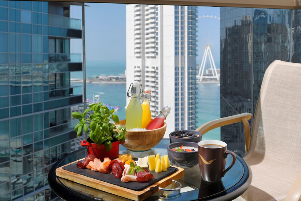 Superior Partial Sea View, Movenpick Hotel Jumeirah Beach 5*