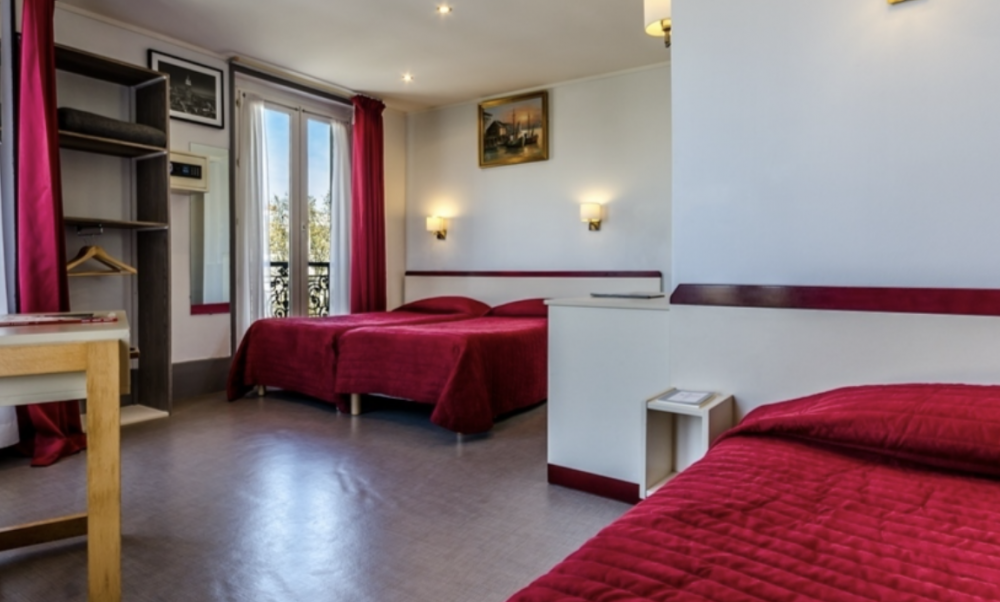 Triple Room, Avenir 2*