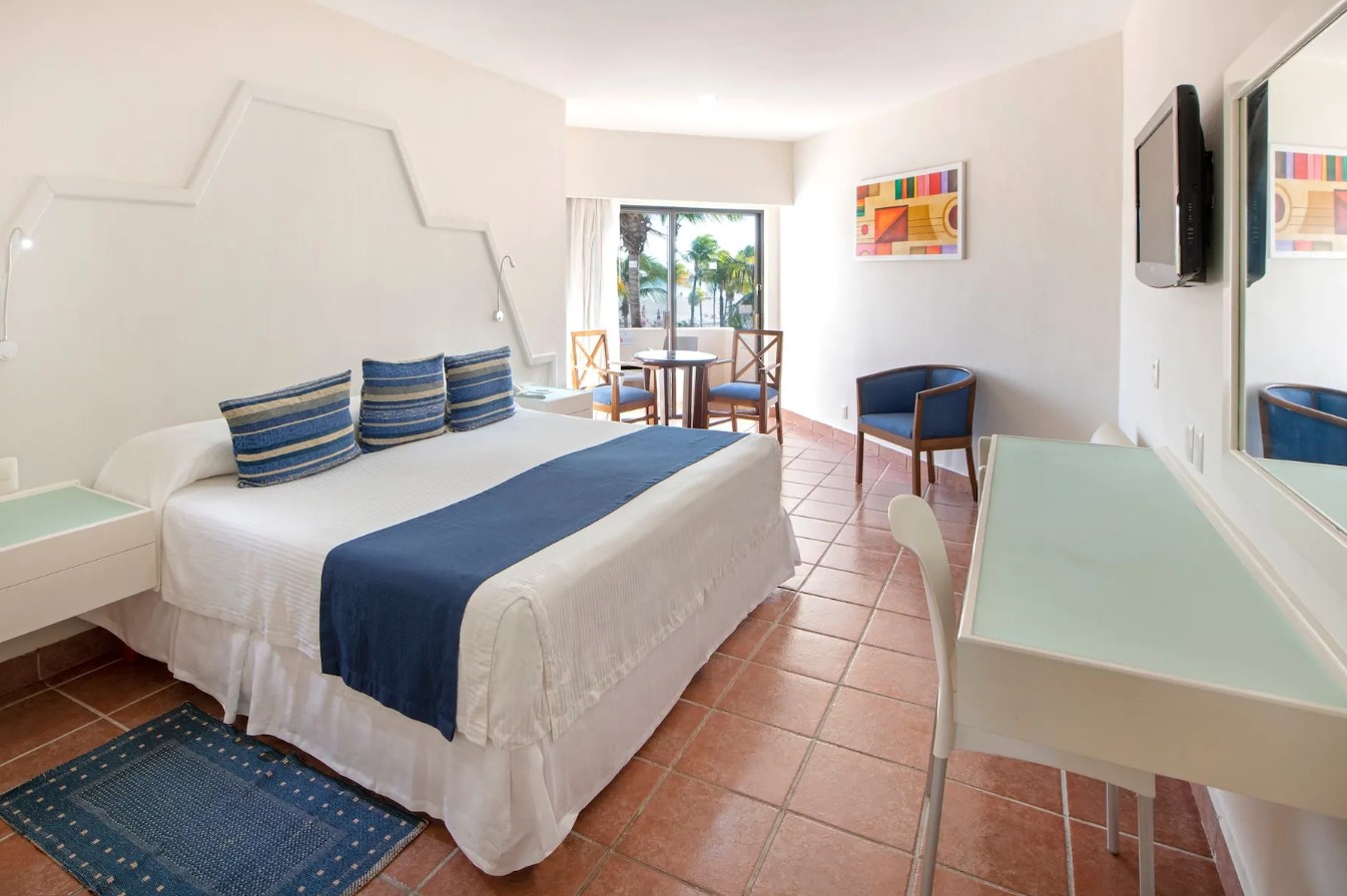 Superior/ Ocean View, Viva Wyndham Maya 4*