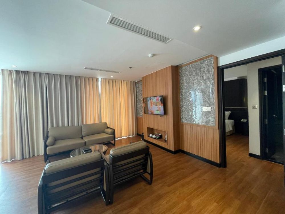 Majestic Premium Suite, Majestic Premium Nha Trang 4*