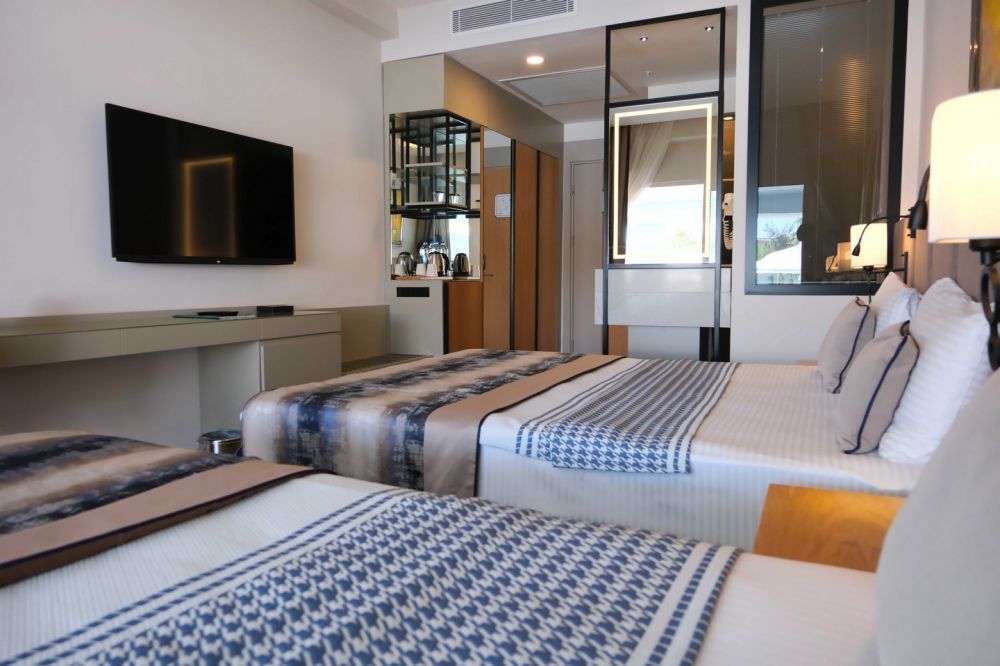 Swim Up Deluxe Room, Sunthalia Hotels & Resorts | Adults Only 16+ 5*