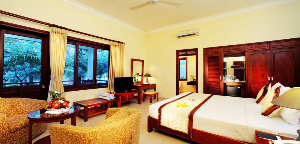 Deluxe GV, Golden Coast Resort 4*