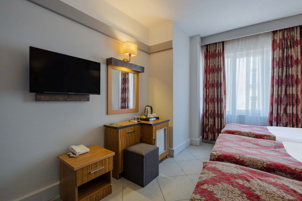 Standard Room, Mevre Hotel 3*