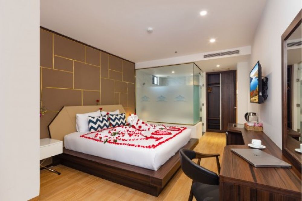 Senior Double Sea View, Crown Hotel Nha Trang 3*