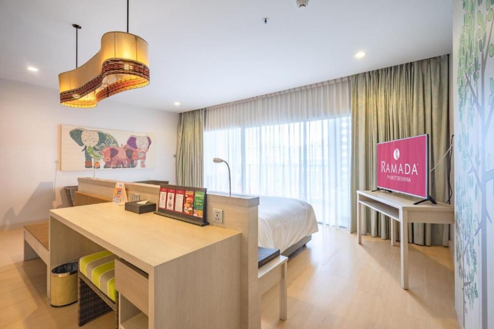 Junior Suite, Ramada Phuket Deevana 4*