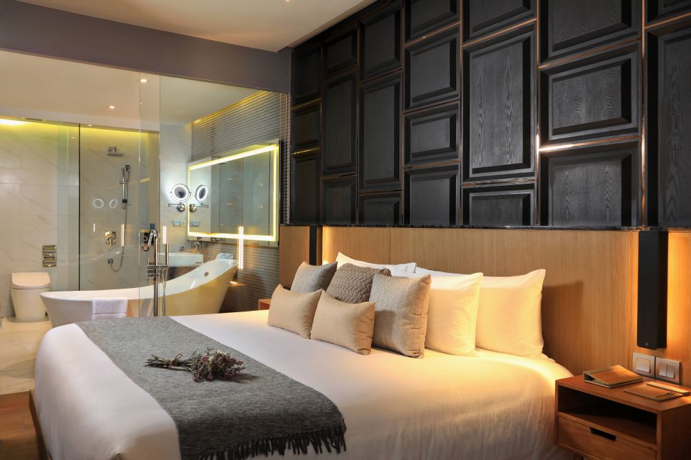 Studio Suite Pool Access, Wyndham Grand Nai Harn Beach Phuket 5*