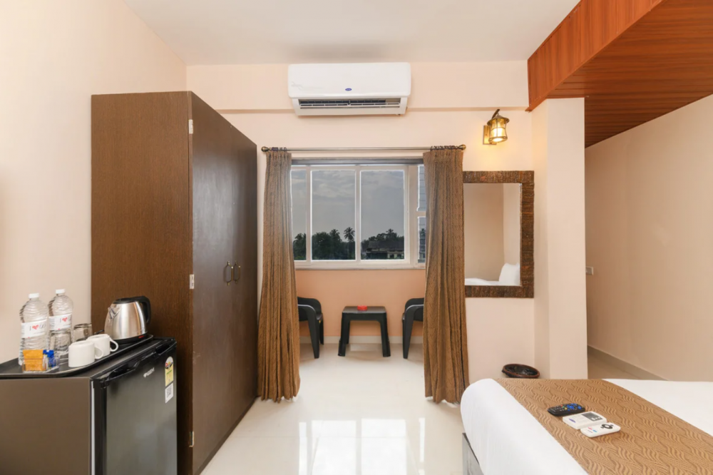 Deluxe Room with Balcony, Nazri Hotel 3*