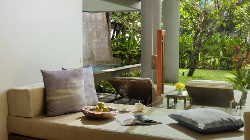 Heavenly Pool Suite, Maya Sanur Resort & Spa 5*