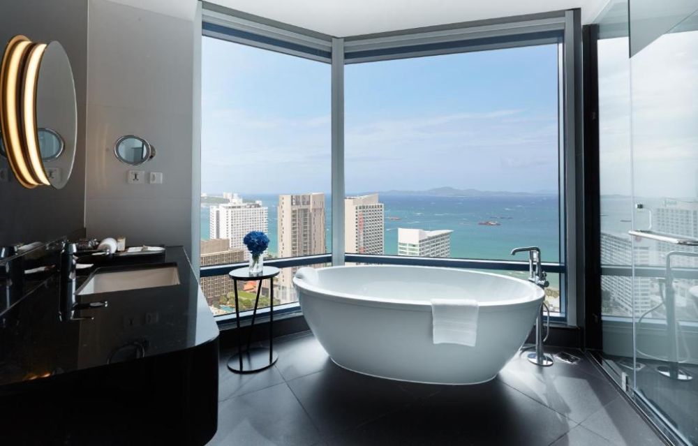 Panoramic Suite Seaview, Grande Centre Point Pattaya 5*