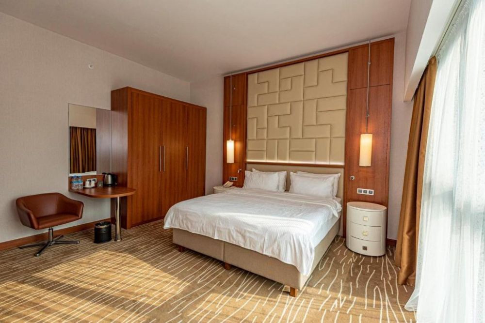 Deluxe Suite, Grand Bellagio (ex.Legend Hotel Batumi) 5*