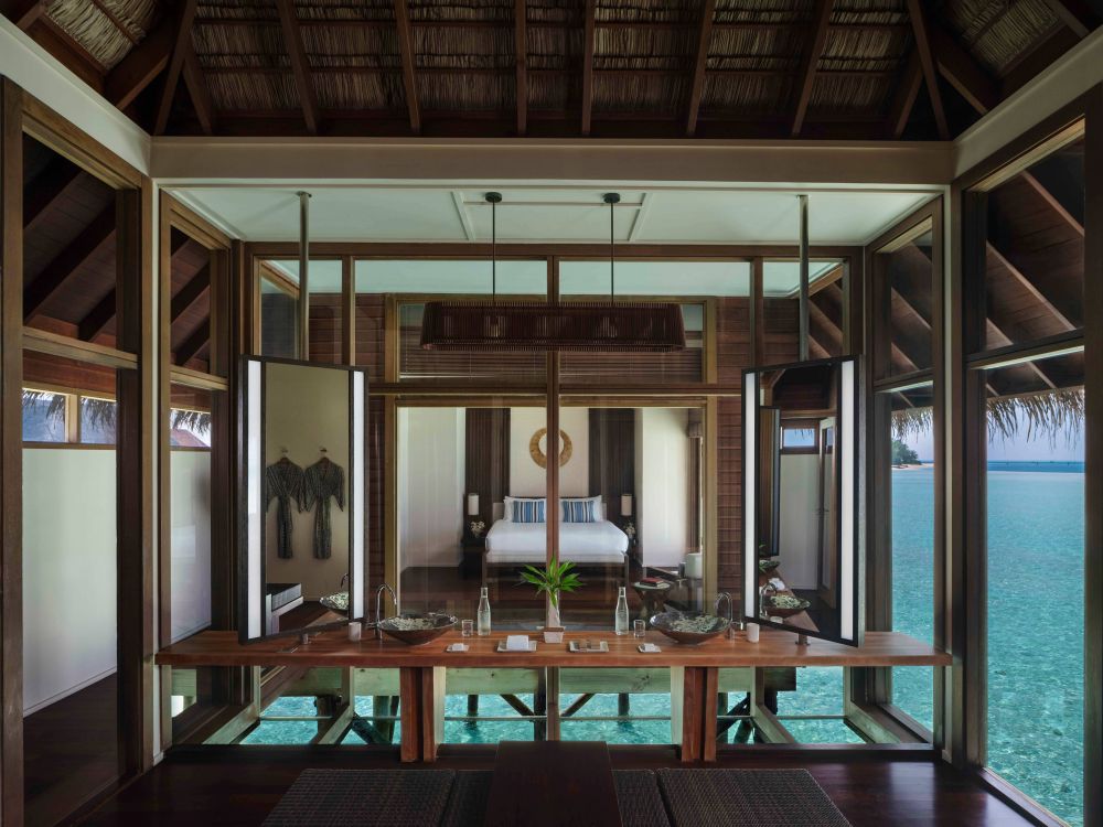 Grand Water Villa, Conrad Maldives Rangali Island 5*