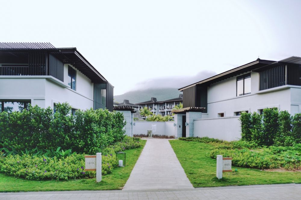 Luxury Pool Villa with 3 bedrooms, Le Meridien Shimei Bay Beach Resort & Spa 5*