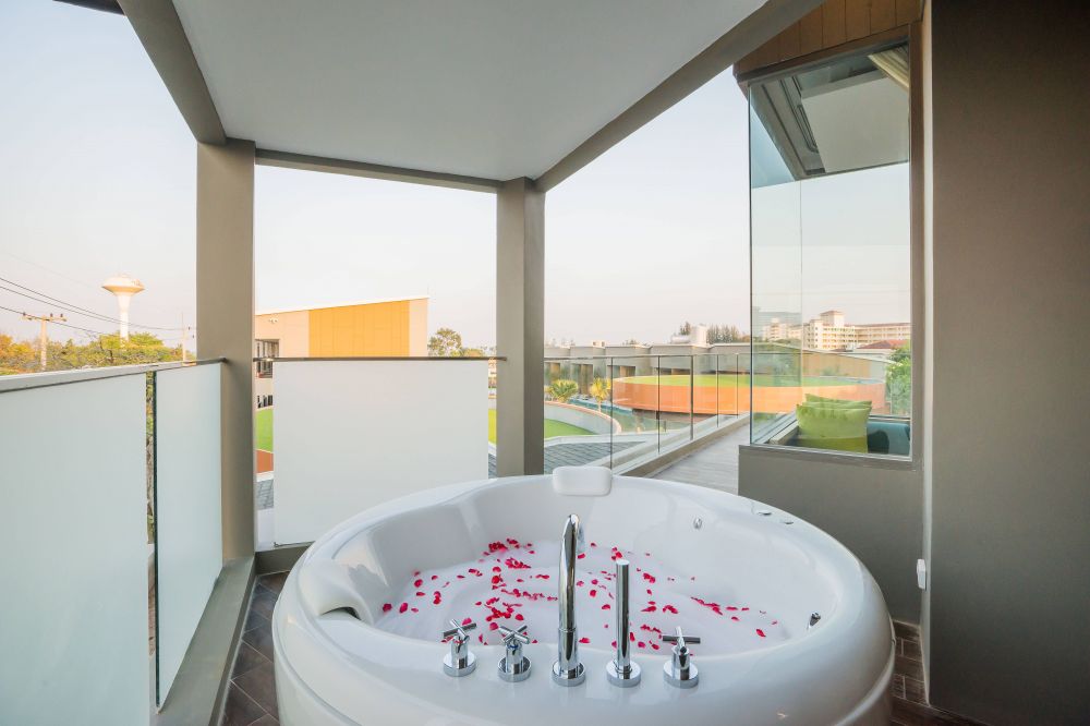 AVANI Deluxe Jacuzzi Room, Avani+ Hua Hin Resort 5*
