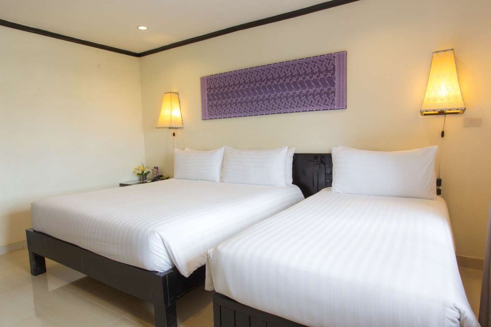 Superior Room, Golden Tulip Essential Pattaya 3*