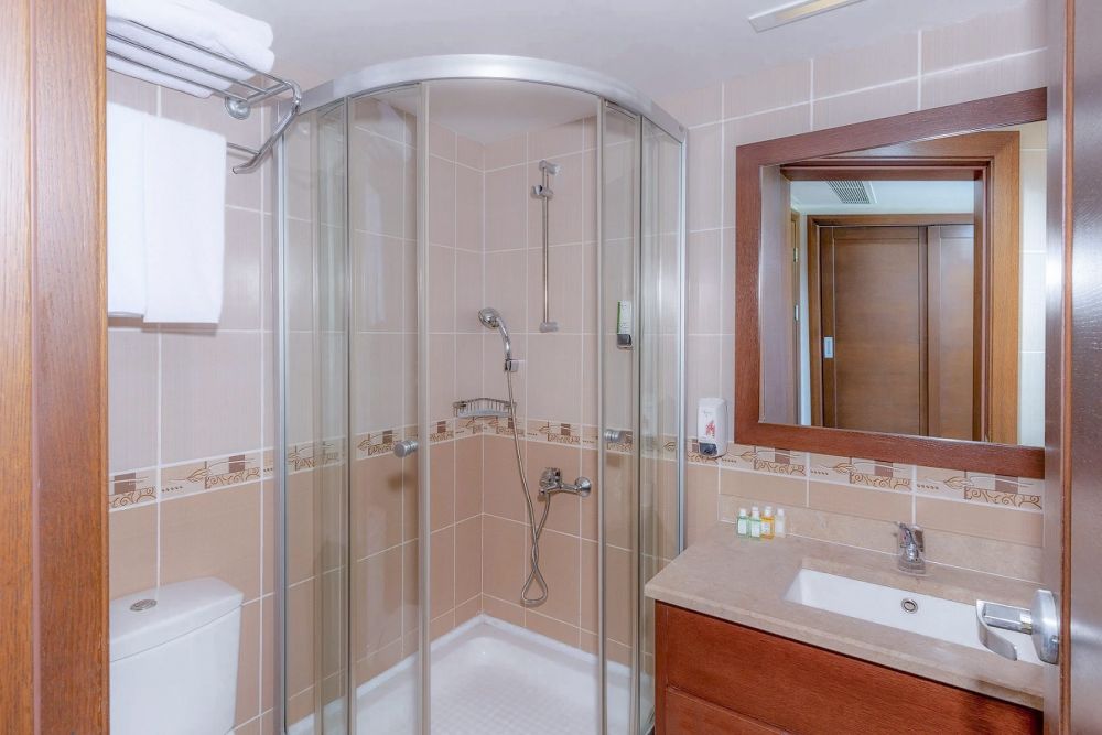 Club Standard Room, Latanya Park Resort Hotel 4*