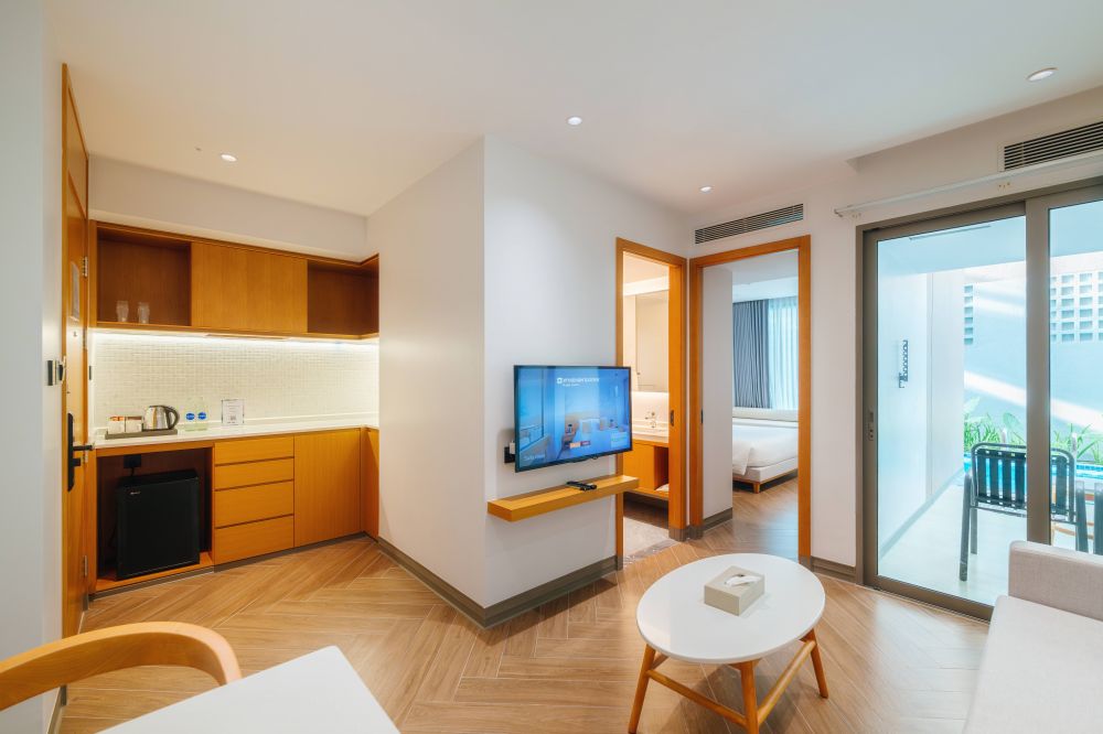 Suite Pool Access, Wyndham Garden Phuket Kamala 5*