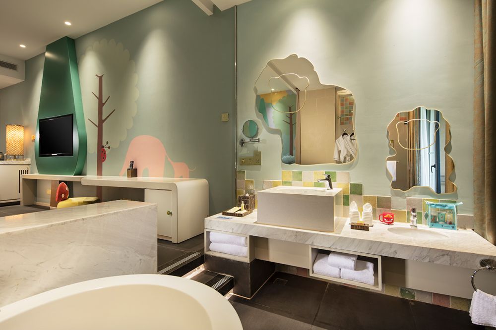 Cartoon Theme Family Room, Hilton Sanya Resort & Spa 5*