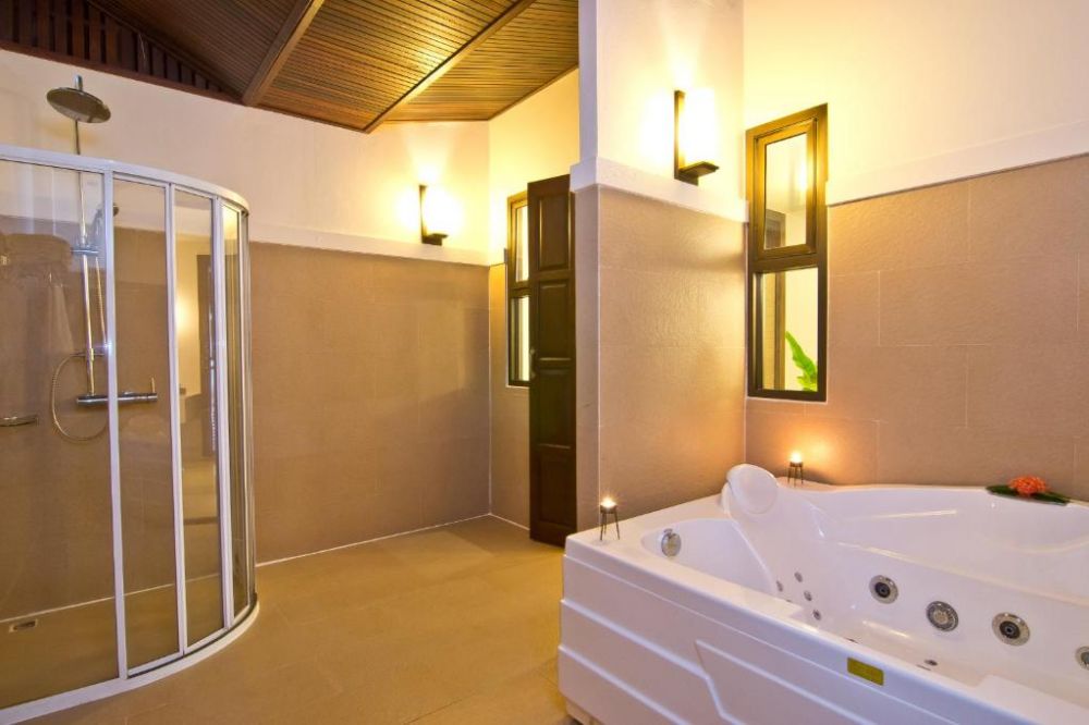 1 Bedroom Jacuzzi Villa, Anyavee Tubkaek Beach Resort 4*