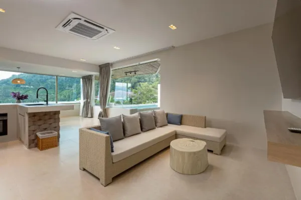 3 Bedroom Seaview Plunge Pool Villa, Amala Grand Bleu Resort 4*