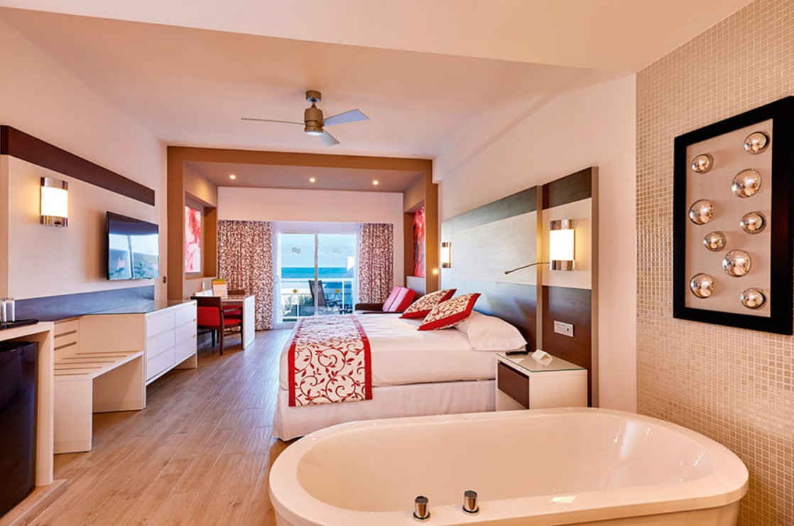 Junior Suite/Partial Ocean/ Ocean View, Riu Palace Costa Mujeres 5*