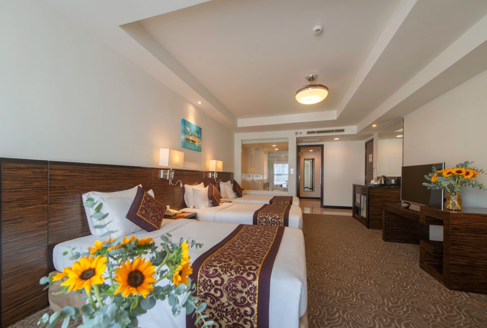 Deluxe Triple City View, Premier Havana Nha Trang 5*