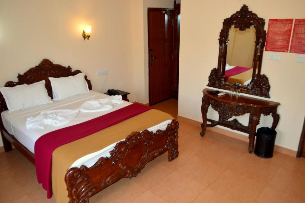 Deluxe AC, Villa Theresa Beach Resort 2*