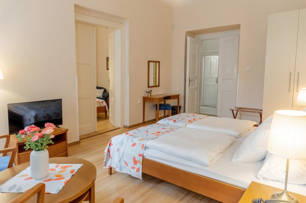 Family Apartment, Orion 3*