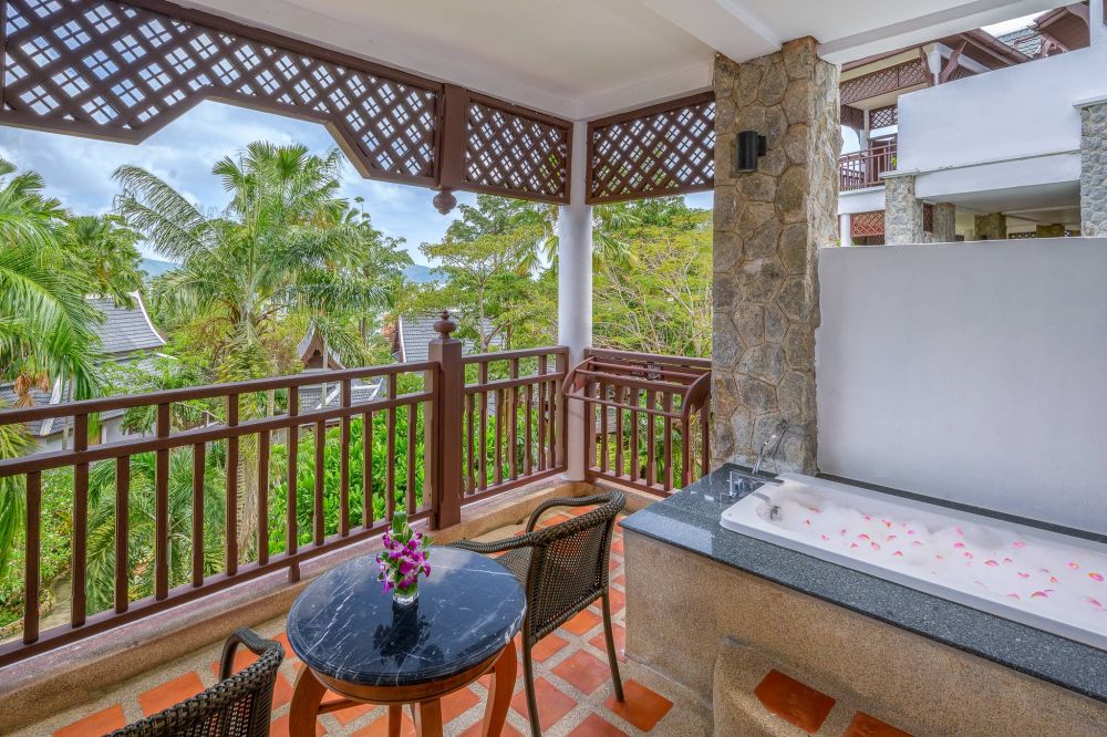 1-Bedroom Hillside Suite with Terrace Bathtub, Thavorn Beach Village & Spa 5*