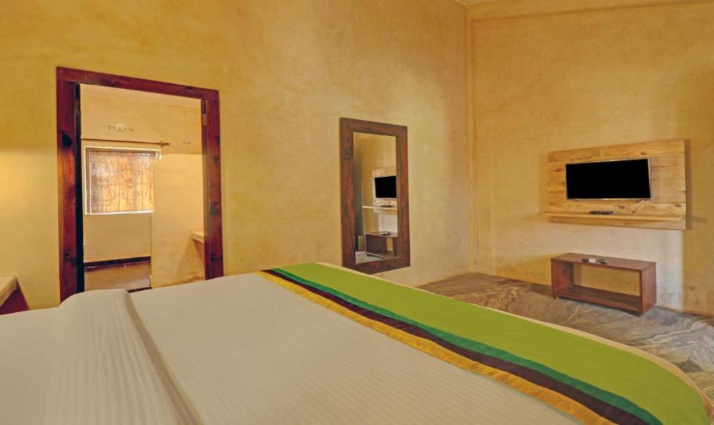 Deluxe AC, Morjim Banyan Resort 3*