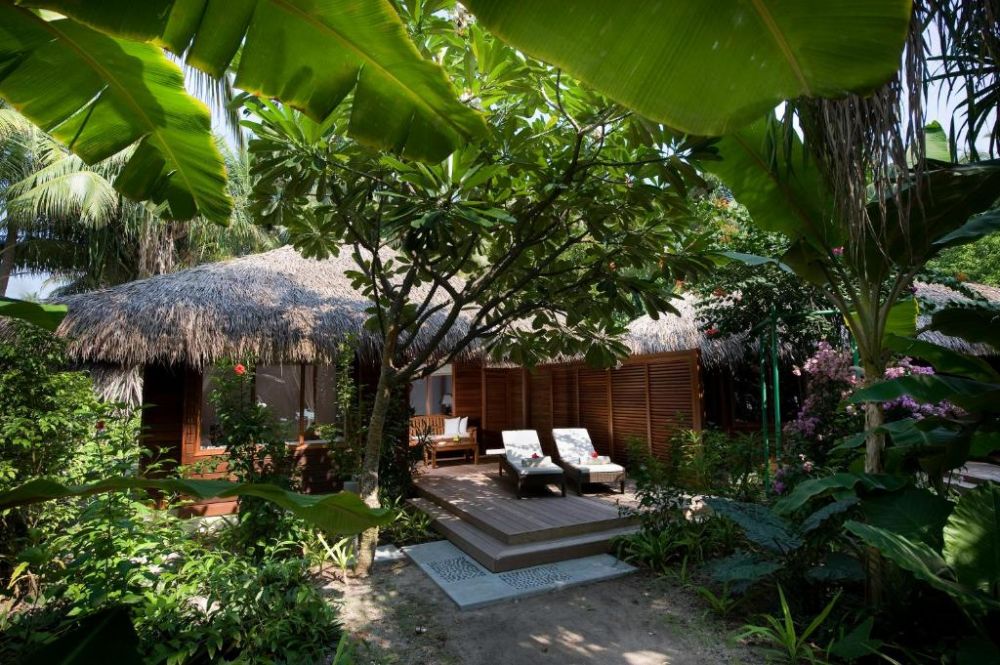 Beach Bungalow, Kuramathi Maldives (ex. Kuramathi Island Resort) 4*