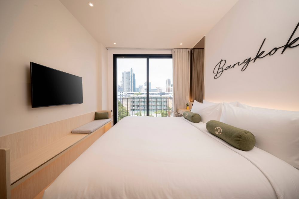 City view with Balcony, Hotel Bangkokian 2*