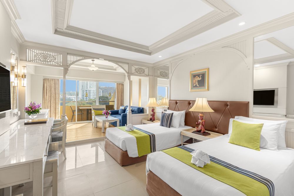 Mini Suite Plus Sunrise View/ Sea View, Royal Cliff Beach Hotel 5*