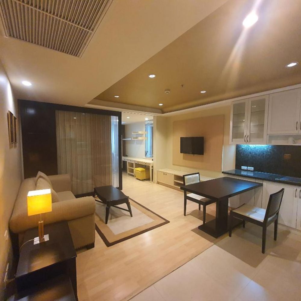 Grand Suite, Admiral Premier Bangkok 4*