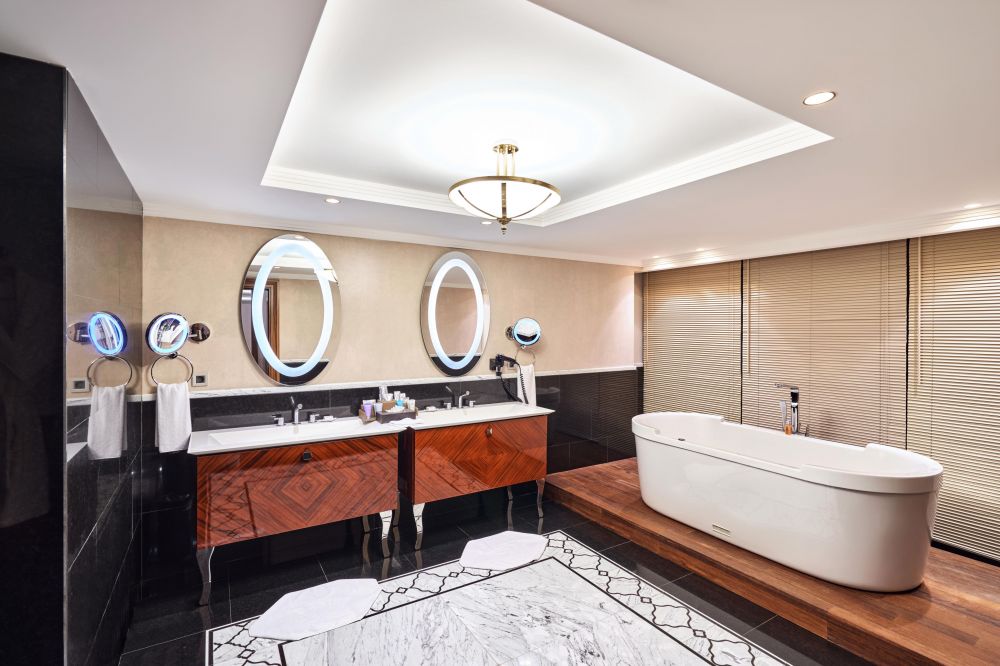 Presidential Jacuzzi Suite, Rixos Downtown Antalya Special Rooms 5*