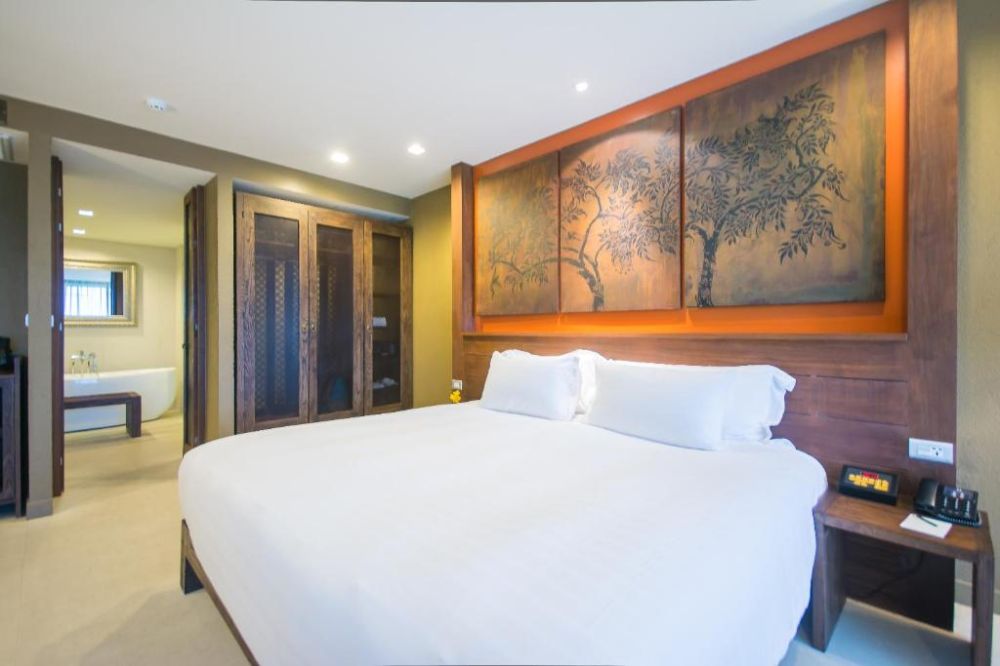 Grand Deluxe, Sunsuri Phuket 5*