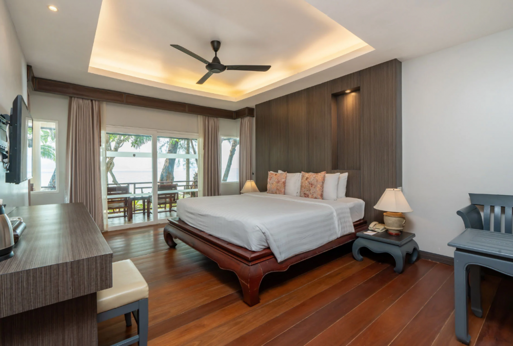 Deluxe Beachfront Villa, Koh Chang Paradise Resort 4*