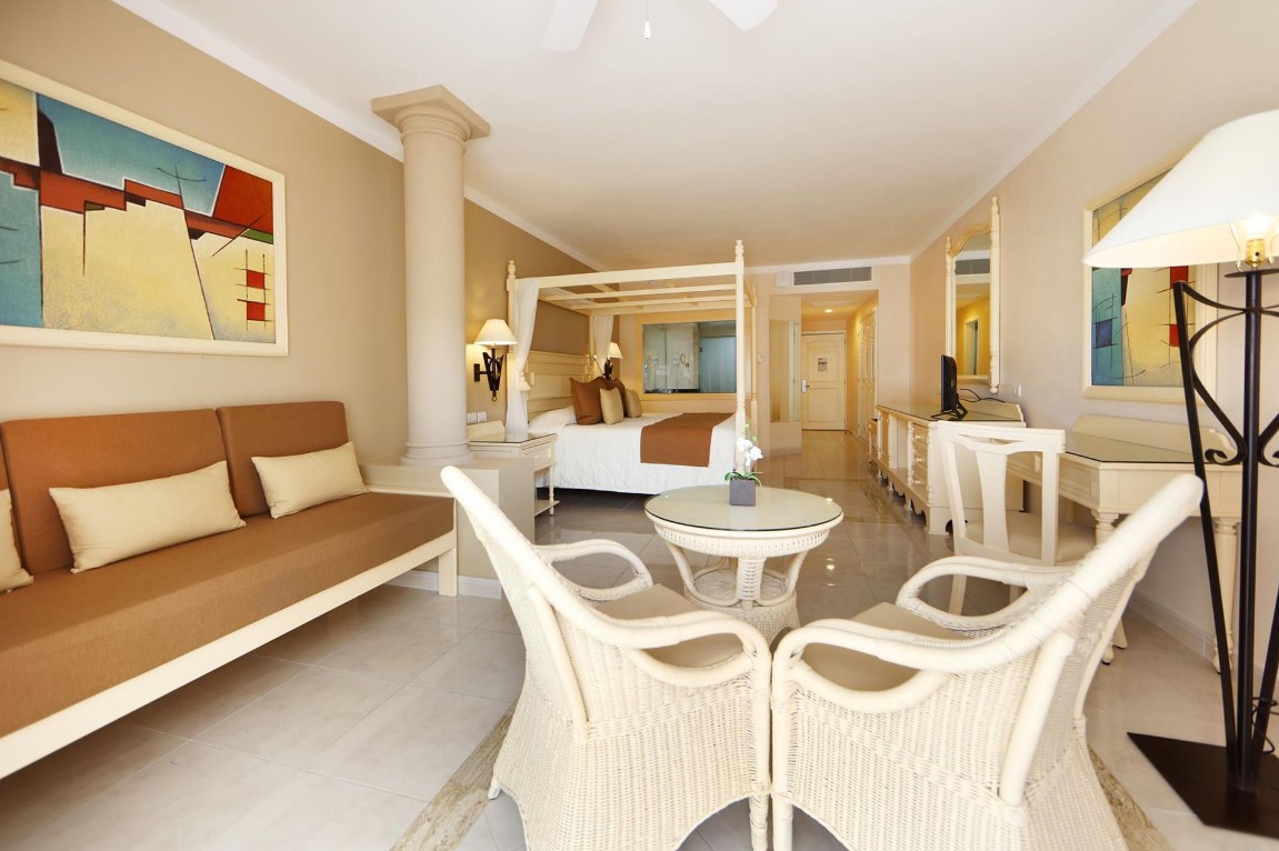 Junior Suite De Luxe/ Ocean Front (Adults Only 18+), Bahia Principe Luxury Akumal 5*