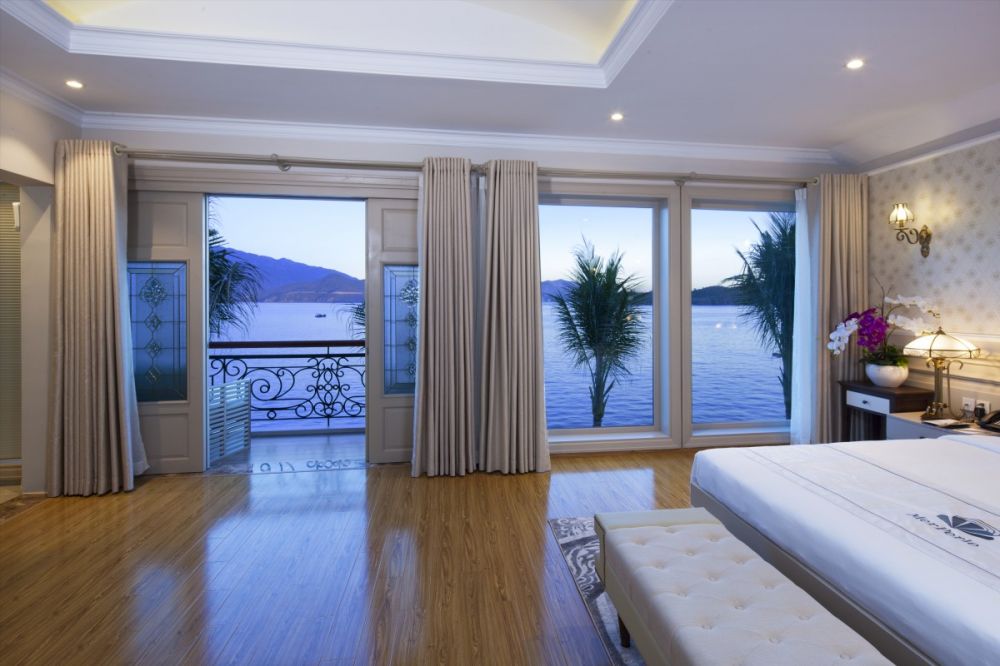 Executive Suite Sea View, MerPerle Hon Tam Resort 5*