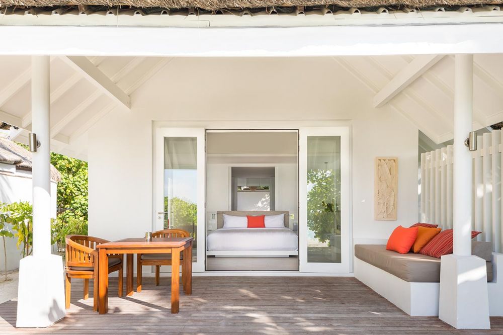 Beachfront Infinity Pool Villa, LUX* South Ari Atoll 5*